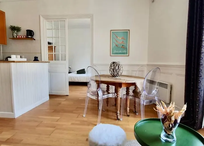 Beau 2 Pieces En Centre Et A 200m De La *